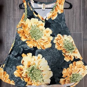 Floral tank